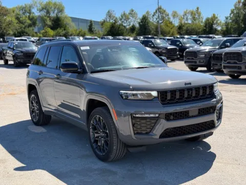 More photos of 2027 Jeep Grand Cherokee Summit at Glenn Chrysler Dodge Jeep Ram, KY