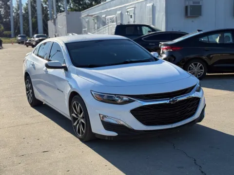 More photos of 2025 Chevrolet Malibu RS at Glenn Chrysler Dodge Jeep Ram, KY