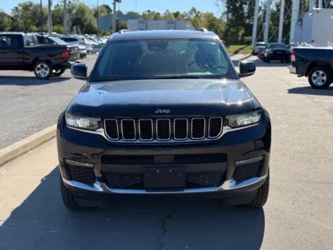 Another view of 2022 Jeep Grand Cherokee L Limited for sale in Crestwood, KY at Glenn Chrysler Dodge Jeep Ram