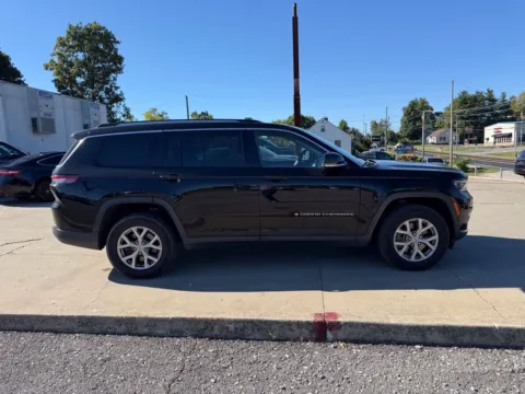 More photos of 2022 Jeep Grand Cherokee L Limited at Glenn Chrysler Dodge Jeep Ram, KY