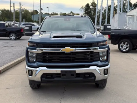 Another view of 2025 Chevrolet Silverado 3500 HD LT for sale in Crestwood, KY at Glenn Chrysler Dodge Jeep Ram