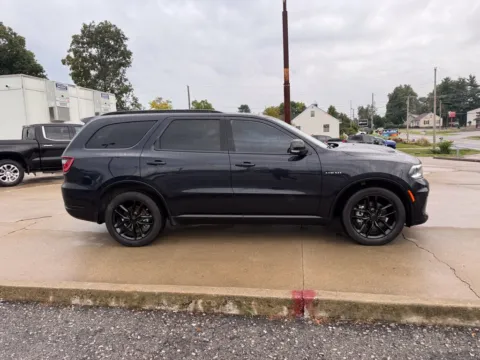 More photos of 2025 Dodge Durango R/T Plus at Glenn Chrysler Dodge Jeep Ram, KY