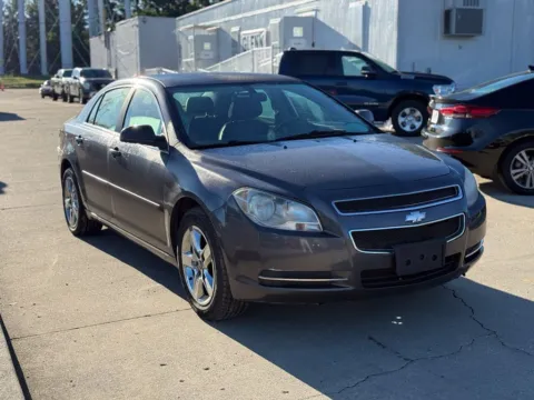 More photos of 2010 Chevrolet Malibu LT at Glenn Chrysler Dodge Jeep Ram, KY