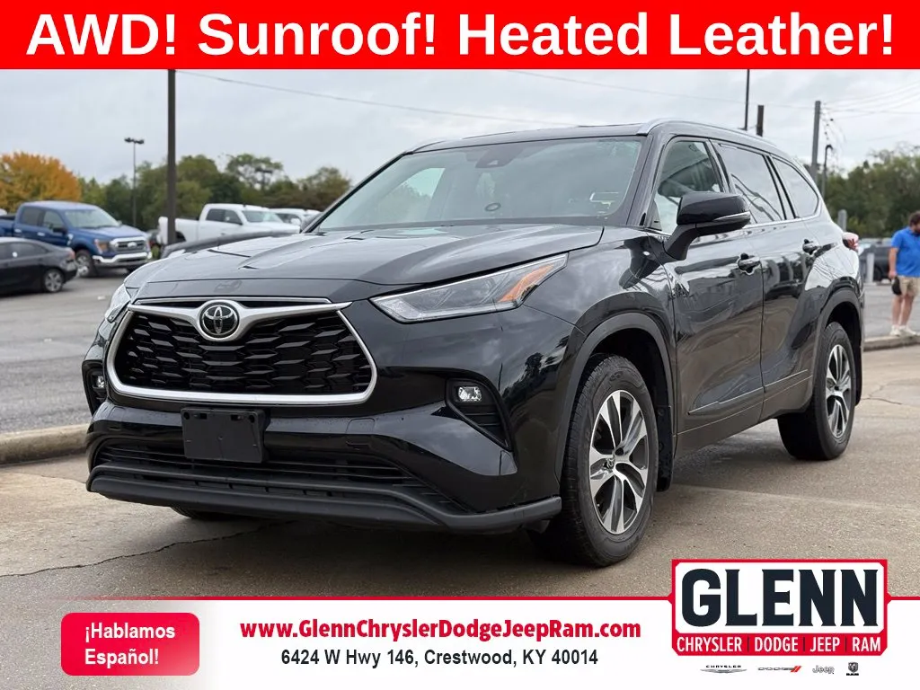 Black 2021 Toyota Highlander XLE for sale in Crestwood, KY