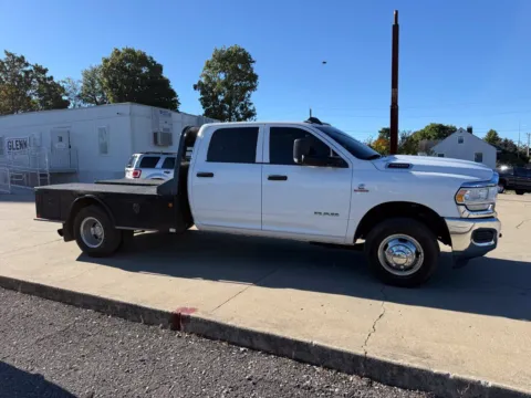 More photos of 2021 Ram 3500 Tradesman at Glenn Chrysler Dodge Jeep Ram, KY