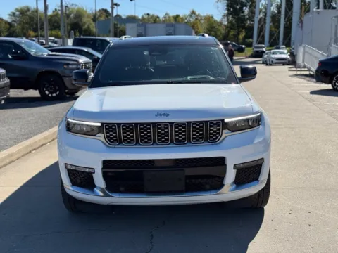 Another view of 2023 Jeep Grand Cherokee L Summit for sale in Crestwood, KY at Glenn Chrysler Dodge Jeep Ram