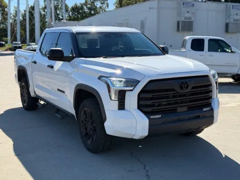 More photos of 2023 Toyota Tundra SR5 at Glenn Chrysler Dodge Jeep Ram, KY