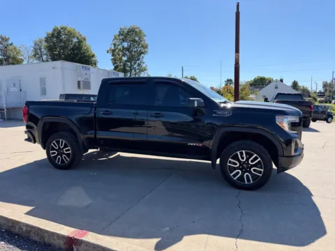 More photos of 2019 GMC Sierra 1500 AT4 at Glenn Chrysler Dodge Jeep Ram, KY