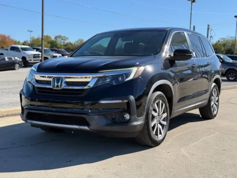Photos of 2021 Honda Pilot EX-L for sale in Crestwood, KY at Glenn Chrysler Dodge Jeep Ram