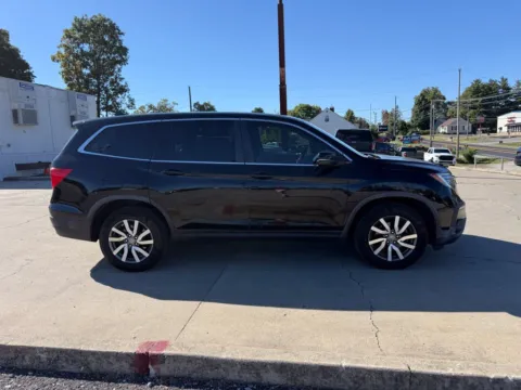 More photos of 2021 Honda Pilot EX-L at Glenn Chrysler Dodge Jeep Ram, KY