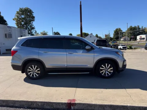 More photos of 2020 Honda Pilot EX-L at Glenn Chrysler Dodge Jeep Ram, KY