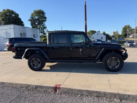 More photos of 2021 Jeep Gladiator Rubicon at Glenn Chrysler Dodge Jeep Ram, KY