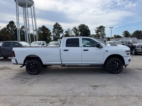 More photos of 2027 Ram 2500 Black Express at Glenn Chrysler Dodge Jeep Ram, KY