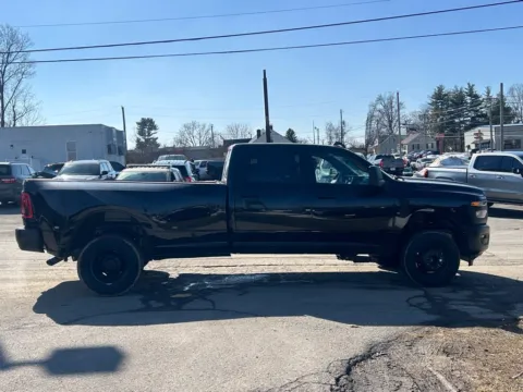 More photos of 2026 Ram 3500 Tradesman at Glenn Chrysler Dodge Jeep Ram, KY