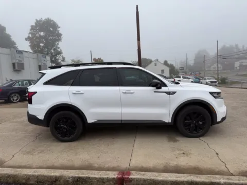 More photos of 2023 Kia Sorento X-Line S at Glenn Chrysler Dodge Jeep Ram, KY