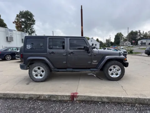 More photos of 2014 Jeep Wrangler Unlimited Sahara at Glenn Chrysler Dodge Jeep Ram, KY