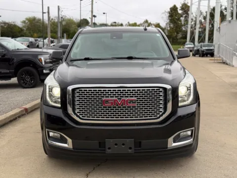 Another view of 2017 GMC Yukon XL Denali for sale in Crestwood, KY at Glenn Chrysler Dodge Jeep Ram