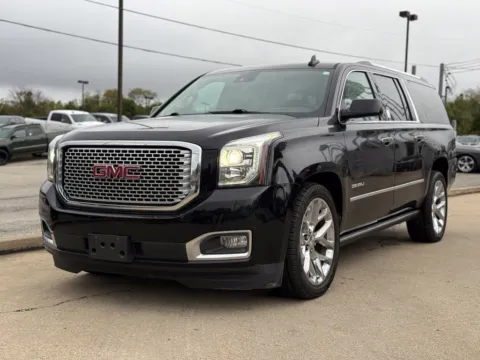 Photos of 2017 GMC Yukon XL Denali for sale in Crestwood, KY at Glenn Chrysler Dodge Jeep Ram
