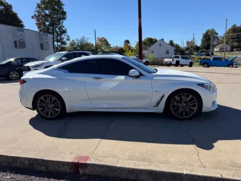 More photos of 2017 INFINITI Q60 Red Sport 400 at Glenn Chrysler Dodge Jeep Ram, KY