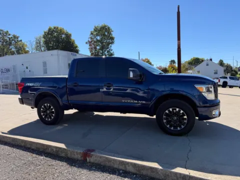 More photos of 2019 Nissan Titan PRO-4X at Glenn Chrysler Dodge Jeep Ram, KY