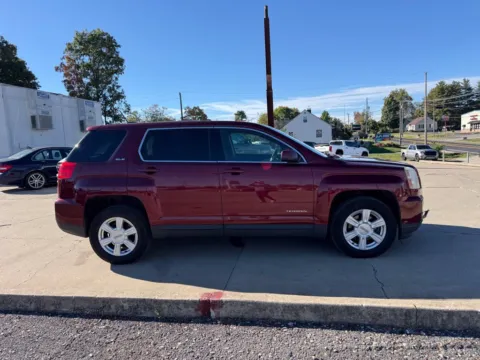More photos of 2016 GMC Terrain SLE-1 at Glenn Chrysler Dodge Jeep Ram, KY