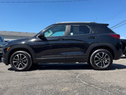 Another view of 2025 Chevrolet TrailBlazer LT for sale in Crestwood, KY at Glenn Chrysler Dodge Jeep Ram