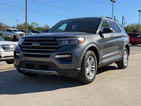 Photos of 2020 Ford Explorer XLT for sale in Crestwood, KY at Glenn Chrysler Dodge Jeep Ram