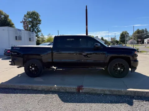 More photos of 2016 Chevrolet Silverado 1500 LT at Glenn Chrysler Dodge Jeep Ram, KY