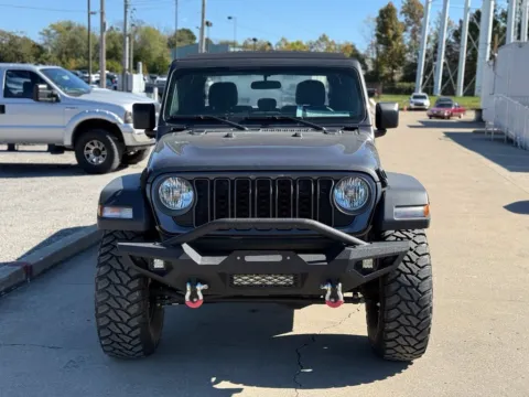 Another view of 2024 Jeep Gladiator Sport for sale in Crestwood, KY at Glenn Chrysler Dodge Jeep Ram
