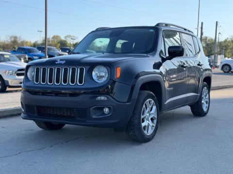 Photos of 2017 Jeep Renegade Latitude for sale in Crestwood, KY at Glenn Chrysler Dodge Jeep Ram
