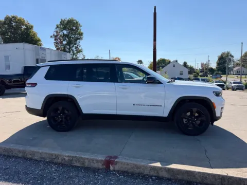 More photos of 2023 Jeep Grand Cherokee L Altitude at Glenn Chrysler Dodge Jeep Ram, KY