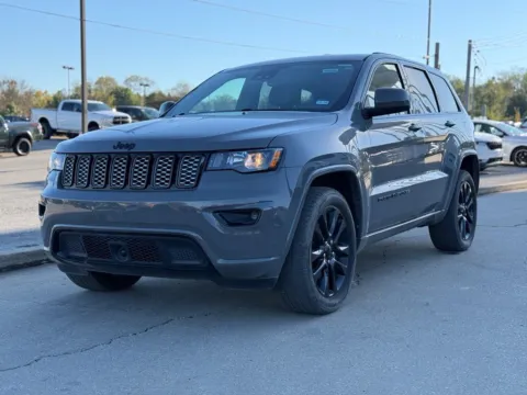 Photos of 2020 Jeep Grand Cherokee Altitude for sale in Crestwood, KY at Glenn Chrysler Dodge Jeep Ram