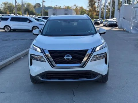 Another view of 2023 Nissan Rogue SL for sale in Crestwood, KY at Glenn Chrysler Dodge Jeep Ram