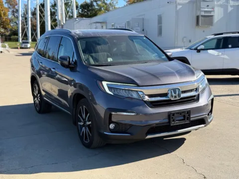 More photos of 2020 Honda Pilot Touring at Glenn Chrysler Dodge Jeep Ram, KY