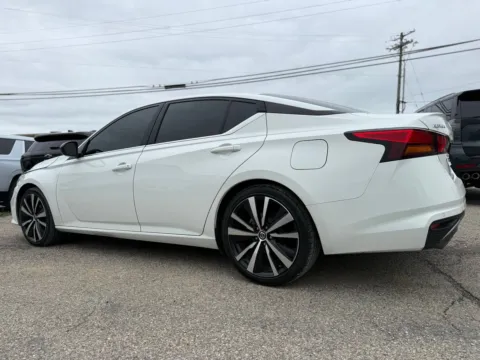 More photos of 2022 Nissan Altima 2.5 SR at Glenn Chevrolet, KY