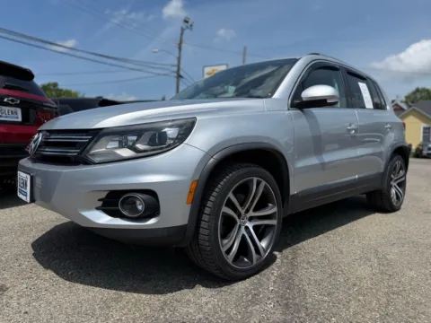 Photos of 2017 Volkswagen Tiguan 2.0T SEL for sale in Eminence, KY at Glenn Chevrolet