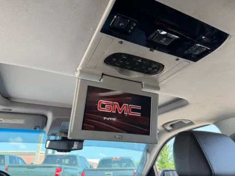 More photos of 2015 GMC Yukon SLT at Glenn Chevrolet, KY