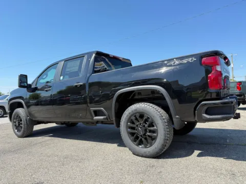More photos of 2026 Chevrolet Silverado 2500HD Custom at Glenn Chevrolet, KY