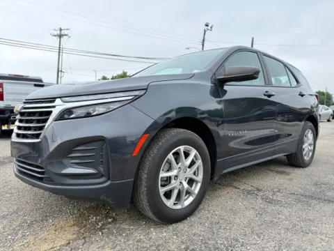 Photos of 2022 Chevrolet Equinox LS for sale in Eminence, KY at Glenn Chevrolet