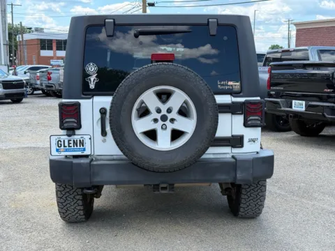 More photos of 2017 Jeep Wrangler Unlimited Sport at Glenn Chevrolet, KY