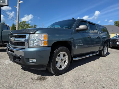 Photos of 2011 Chevrolet Silverado 1500 LT for sale in Eminence, KY at Glenn Chevrolet