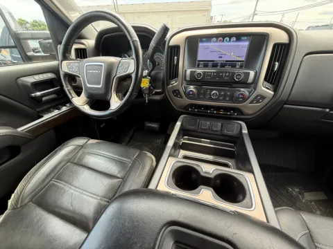 Another view of 2017 GMC Sierra 2500HD Denali for sale in Eminence, KY at Glenn Chevrolet