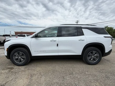 More photos of 2026 Chevrolet Traverse LT at Glenn Chevrolet, KY
