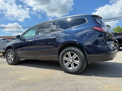 More photos of 2016 Chevrolet Traverse 2LT at Glenn Chevrolet, KY