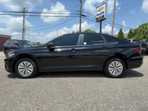 More photos of 2019 Volkswagen Jetta 1.4T S at Glenn Chevrolet, KY