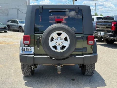 More photos of 2009 Jeep Wrangler Unlimited X at Glenn Chevrolet, KY