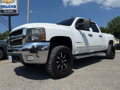 Photos of 2009 Chevrolet Silverado 2500HD LT for sale in Eminence, KY at Glenn Chevrolet