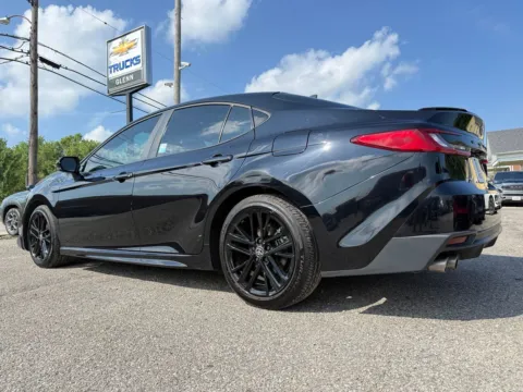 More photos of 2025 Toyota Camry SE at Glenn Chevrolet, KY
