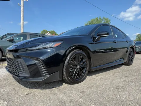 Photos of 2025 Toyota Camry SE for sale in Eminence, KY at Glenn Chevrolet