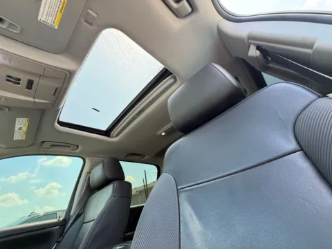 More photos of 2015 GMC Sierra 1500 SLT at Glenn Chevrolet, KY